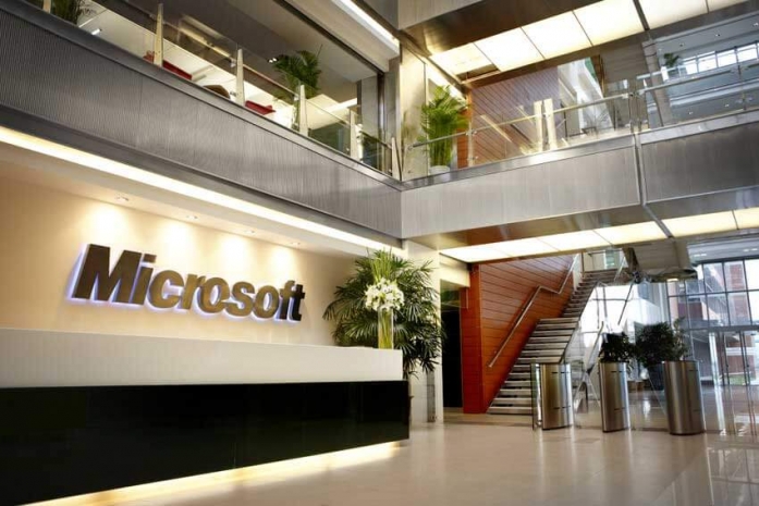 Microsoft скупает бывшие в употреблении компьютеры