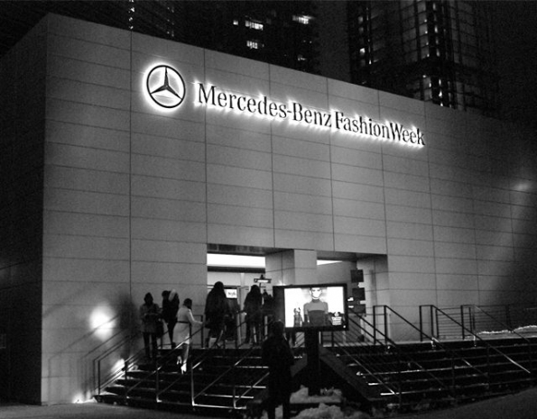 Mercedes Benz прекращает сотрудничать с нью-йоркской неделей моды