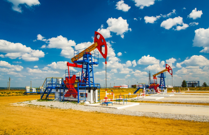 Наращивать объемы добычи нефти продолжит ОПЕК+