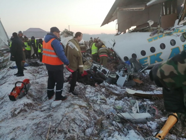 Крушение самолета Bek Air смоделировали в МАК