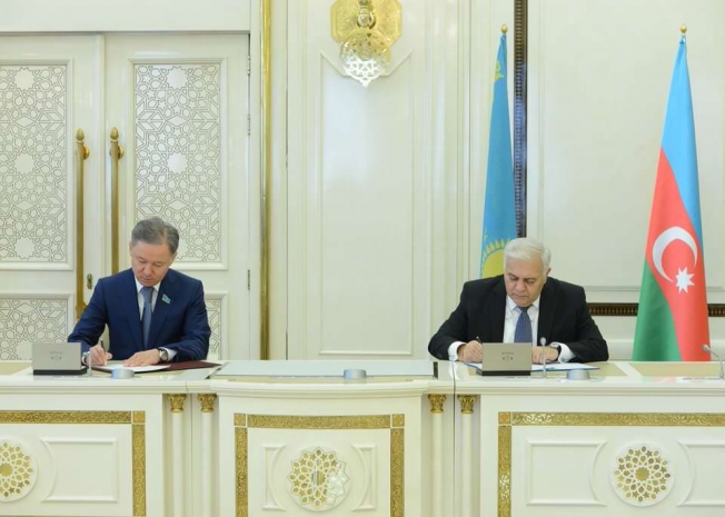 В Азербайджане признали авторитет Назарбаева