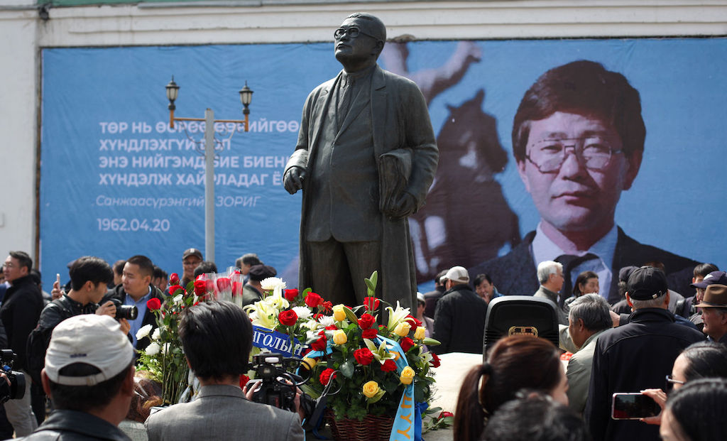 Дело Зорига в кольце политической борьбы