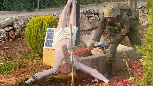 Израильский военный разбил статую Христа в Ливане. США и Израиль осудили его действия, начато расследование