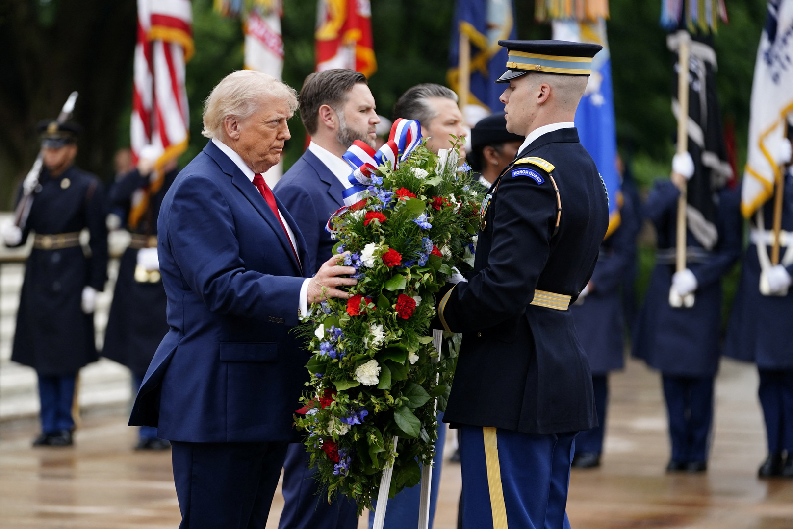 Трамп почтил память американских солдат, погибших в войне с Ираном, в День поминовения