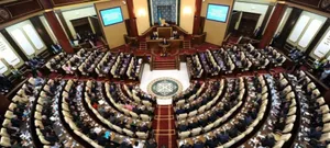 Парламент РК должен научиться критиковать верховную властьЭксклюзив