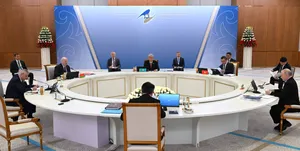 Лидеры стран ЕАЭС собрались на заседание совета под председательством Токаева