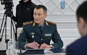 Токаев предложил Шарипханову оставить министерскую должность