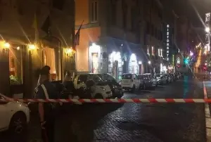 В центре Рима саперы подорвали подозрительный чемодан