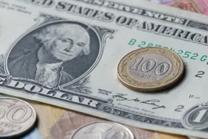 Тенге продолжает падать, доллар идет в рост