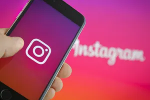 Платную верификацию аккаунтов введут в Facebook и Instagram