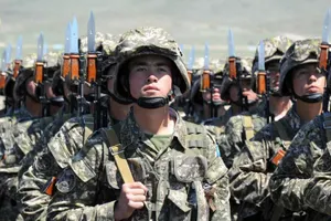 Казахстан отмечает День защитника Отечества