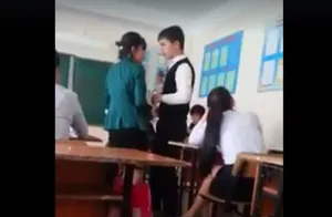 Казахстанцы осуждают школьника, нагрубившего учителю