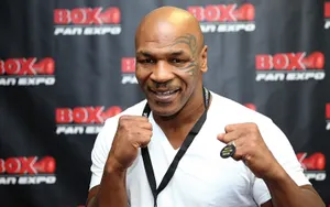 Лучший боец UFC бросил вызов Майку Тайсону