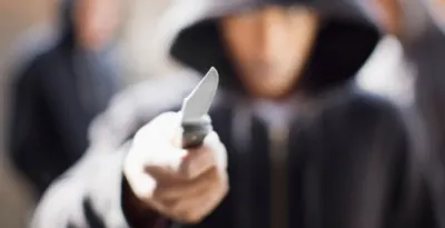 В ЮКО трое мужчин инсценировали разбойное нападение